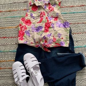 Floral Khaki top W knot